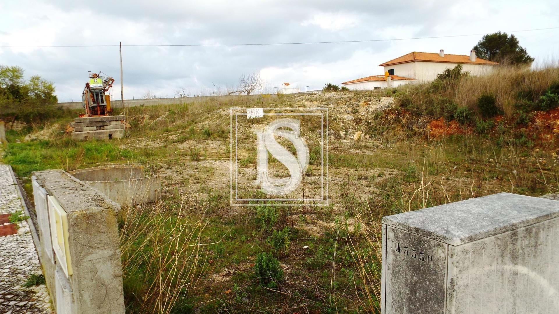 Land in Udf van Tomar (São João Baptista) en Santa Maria dos Olivais
