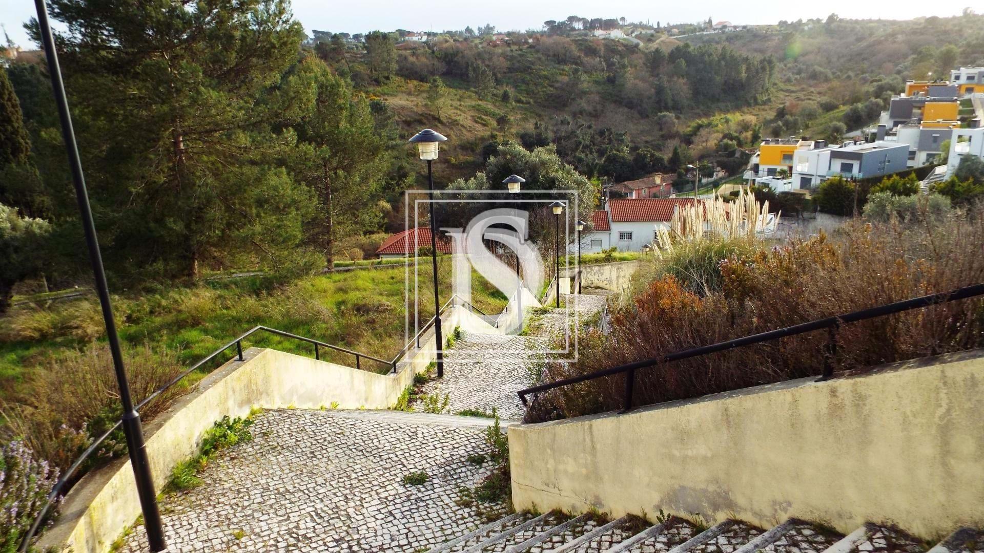 Land in Udf van Tomar (São João Baptista) en Santa Maria dos Olivais