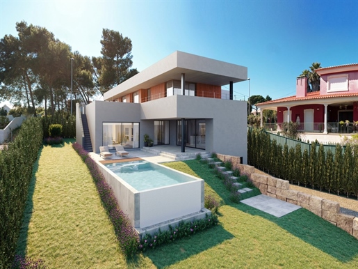 Spectacular villa in Cascais with six suites, swimming pool, sauna, gardens and terraces