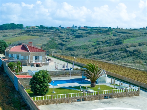 La propiedad más exclusiva que Portugal tiene para ofrecer. 
 Magníficamente resplandeciente, cauti