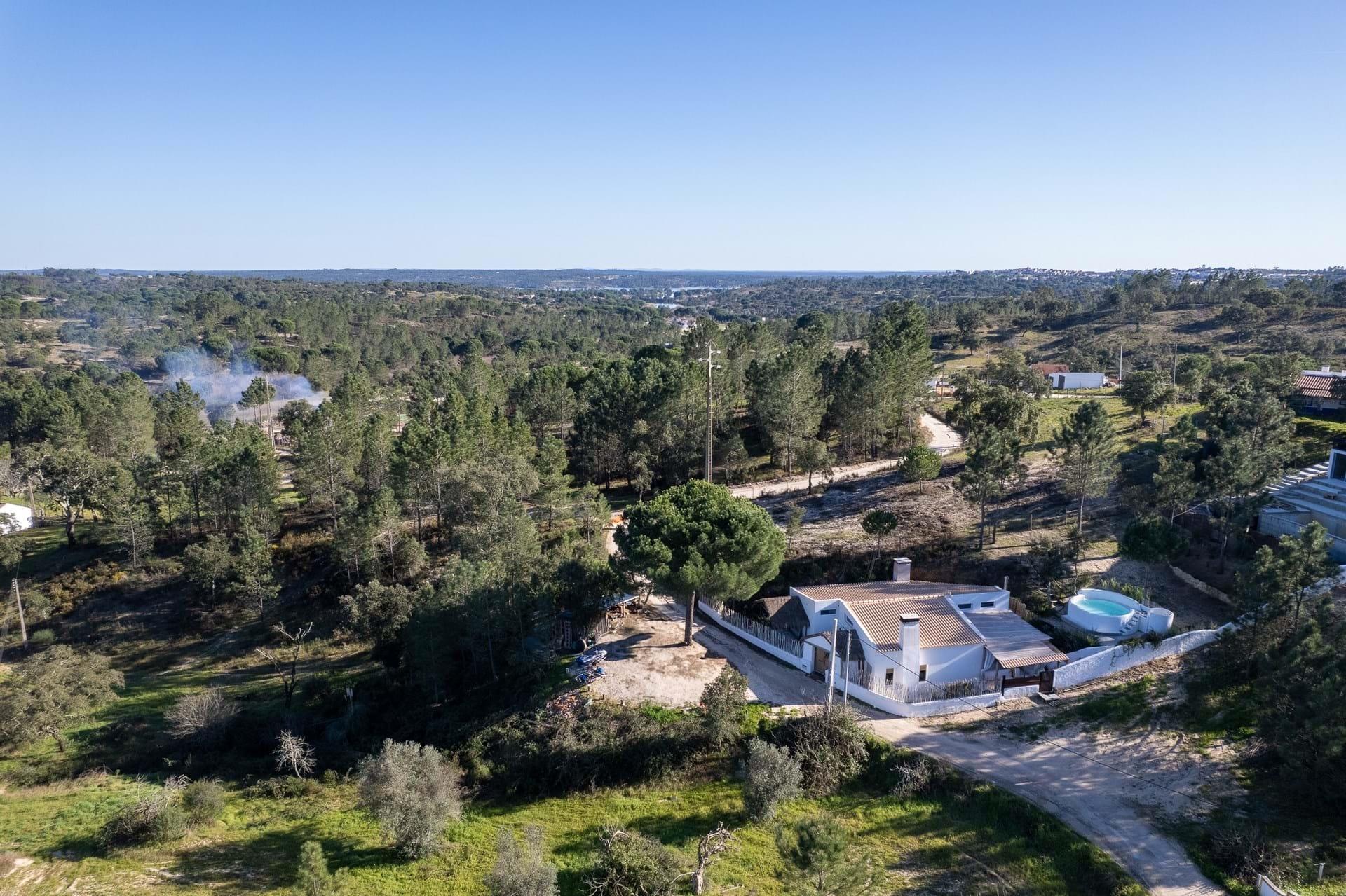 House for sale next to the Montargil Dam