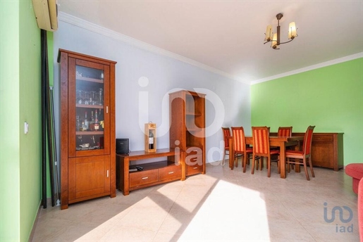 Apartment with 3 Rooms in Faro with 133,00 m²