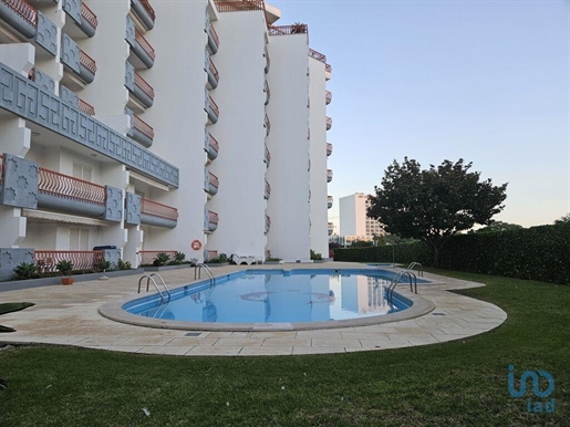 Apartment with 2 Rooms in Faro with 94,00 m²