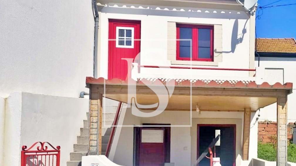 Live with Tradition – Villa met 2 slaapkamers en patio in Montemor-o-Velho