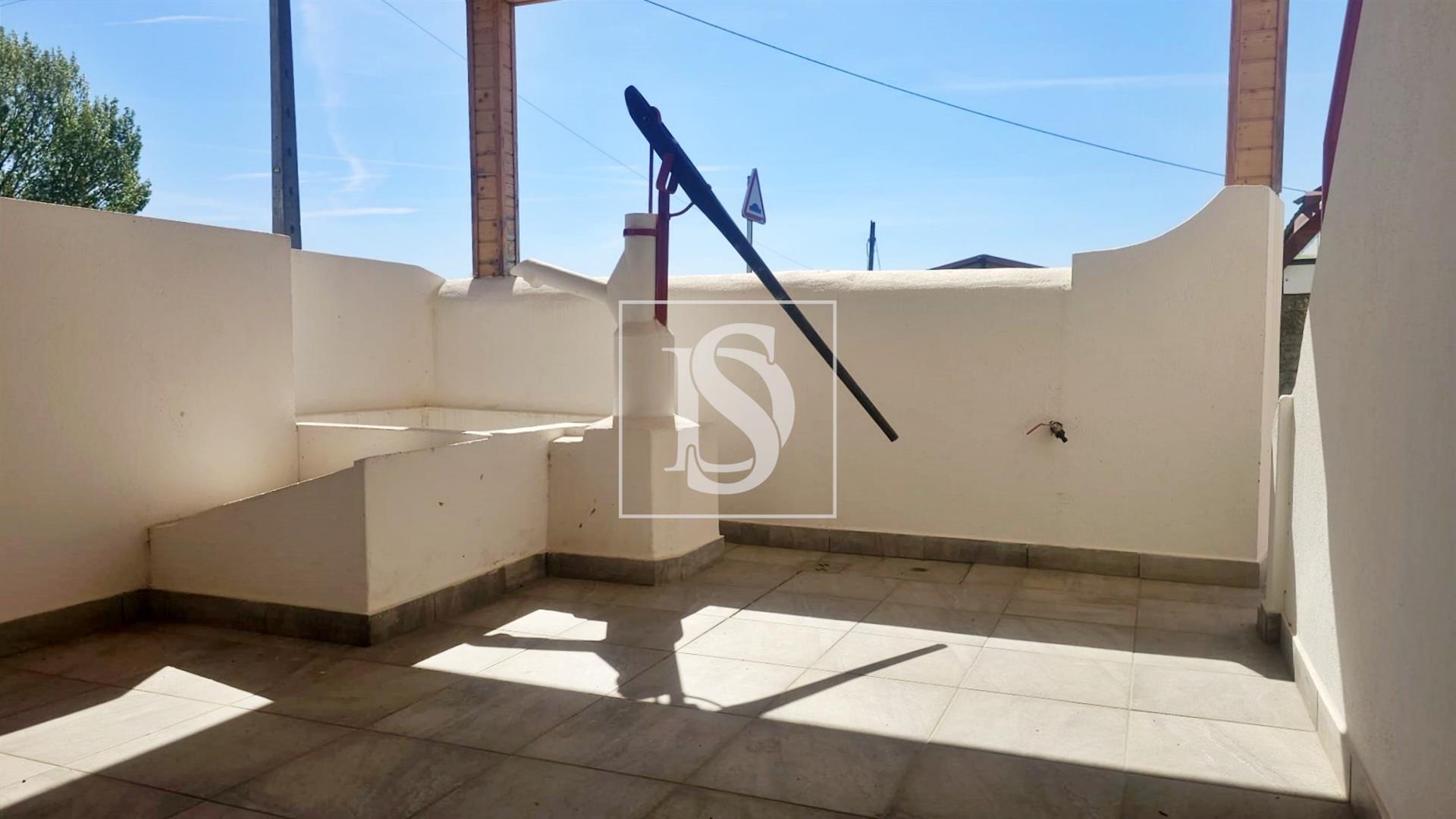 Live with Tradition – Villa met 2 slaapkamers en patio in Montemor-o-Velho