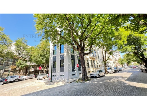 To buy luxury 1 bedroom flat in downtown Porto, with garage - Duque de Saldanha - Bonfim - Porto. En