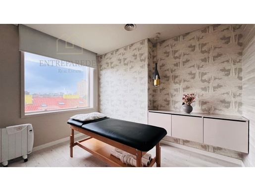 Massage and wellness clinic transfer in the centre of Porto, investment opportunity. Working.