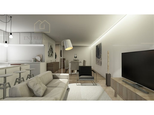 Buy 3+1 bedroom flat with balconies + 79m2 rooftop, triple garage and storage in São João da Madeira