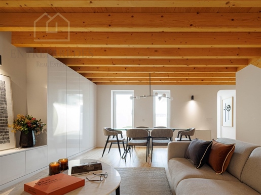 Nouvelle villa de 3+1 chambres avec jardin, à vendre dans le centre de Porto