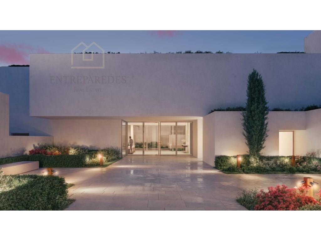 Fantastic 4 bedroom flat with patio, 3 parking spaces and annex, to buy in Matosinhos Sul - Porto