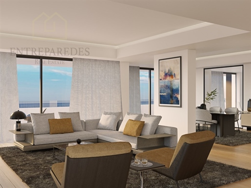A vendre appartement de luxe de 4 chambres à São Félix da Marinha - avec grand balcon -500mts de la