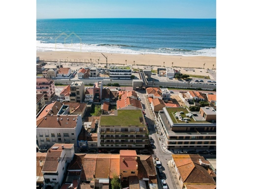 Comprar apartamento T1 com terraço, em Espinho - Portugal