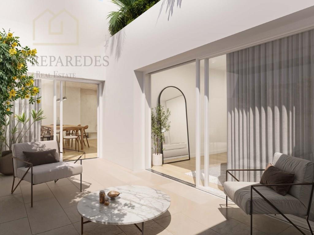 Fantástico apartamento de 3 dormitorios con patio, 2 plazas de aparcamiento y anexo, en venta en Mat