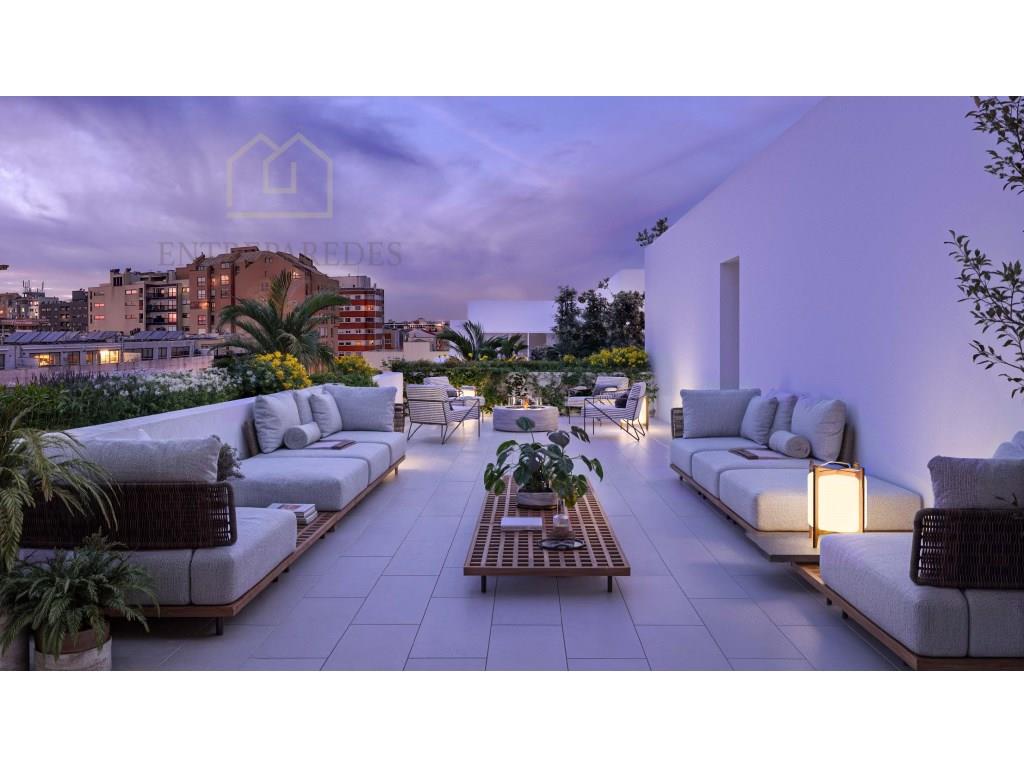 Fantástico apartamento de 3 dormitorios con patio, 2 plazas de aparcamiento y anexo, en venta en Mat