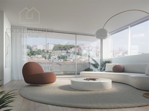 Luxury 4 bedroom Duplex house for sale, with garden/terrace of 146 m2, river view - Vila Nova de Gai