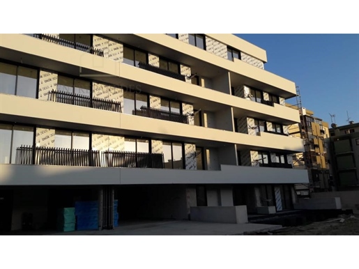Appartement de 3 chambres à vendre dans une communauté fermée - Santa Maria da Feira avec balcon 37m