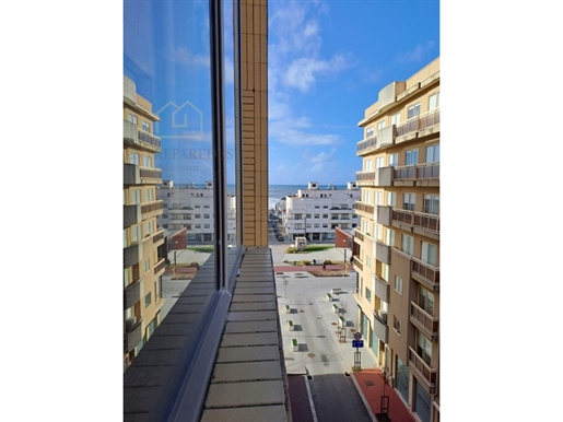 To buy 3 bedroom flat in the Palmeiras Building in Espinho - excellent investment opportunity