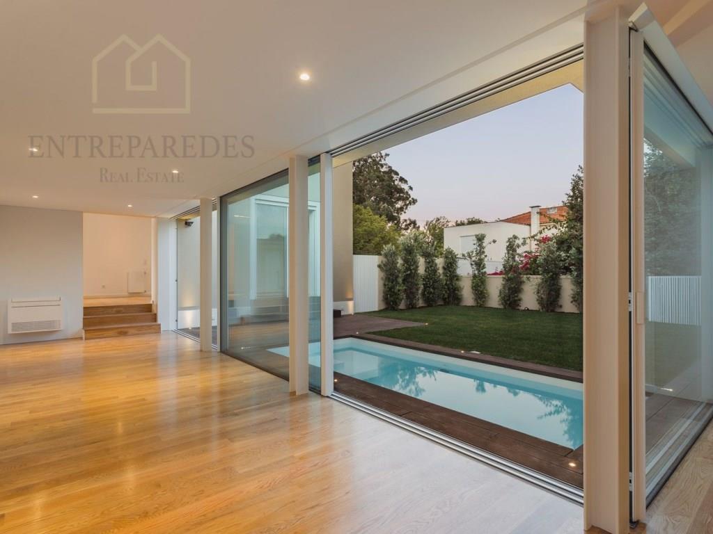 Land and approved project for 4 bedroom luxury villa to buy near Serralves Museum - Porto