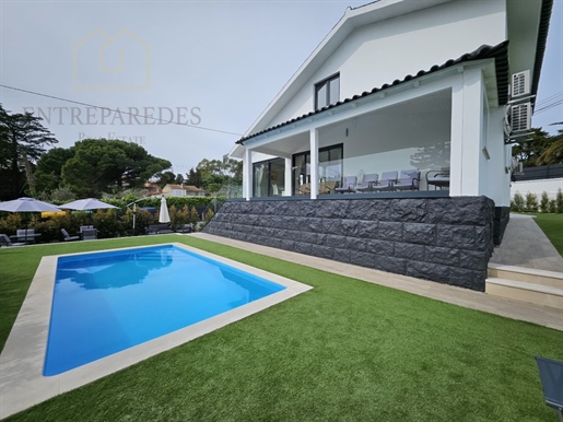 Esplêndida moradia V5 com piscina em terreno de 1000m2 para comprar em Albarraque, Sintra!