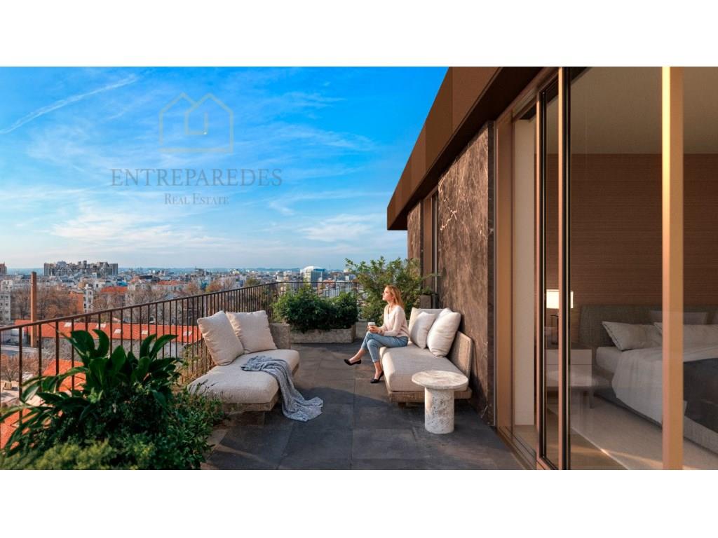Apartamento de 4 dormitorios con balcón en venta en Matosinhos Sul - Porto - Fraction Ax.