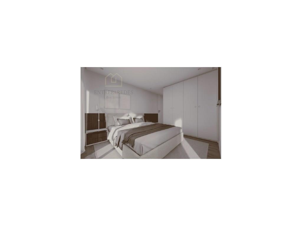 Appartement de 2 chambres avec balcon et garage à vendre à São Félix da Marinha - Vila Nova de Gaia