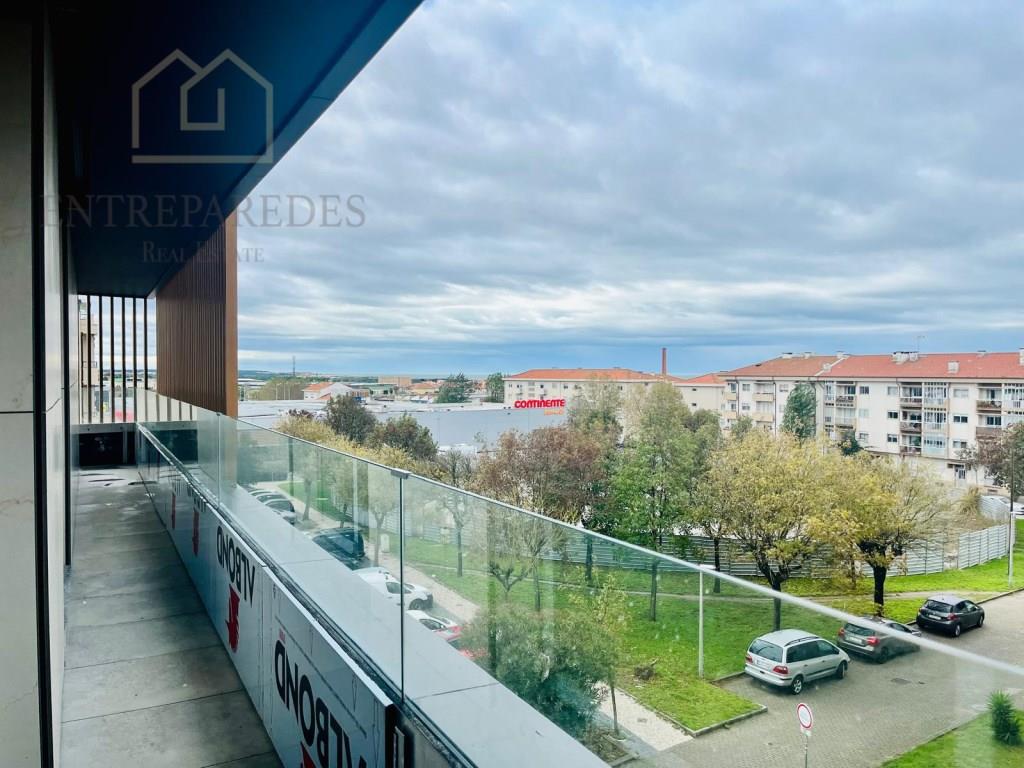Nuevo apartamento de 2 dormitorios en el centro de Espinho en compra, Espinho, Aveiro - Portugal