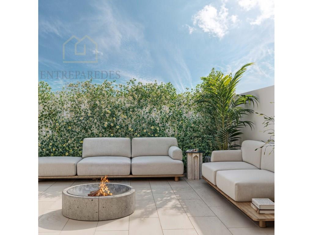 Fantastic 4 bedroom flat with terrace, 3 parking spaces and annex, for sale in Matosinhos Sul - Port