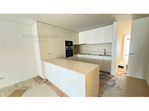Apartamento de 2 dormitorios con balcón y garaje, en venta en Porto fr D
