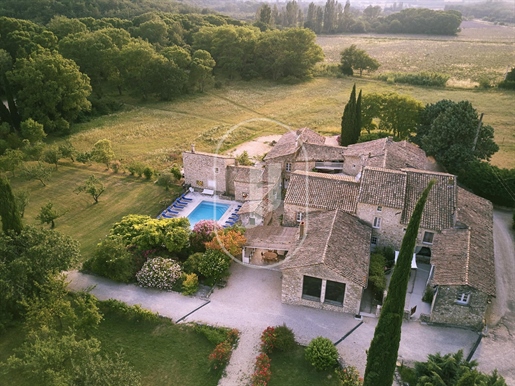 Außergewöhnliches provenzalisches Anwesen mit Pool zum Verkauf i