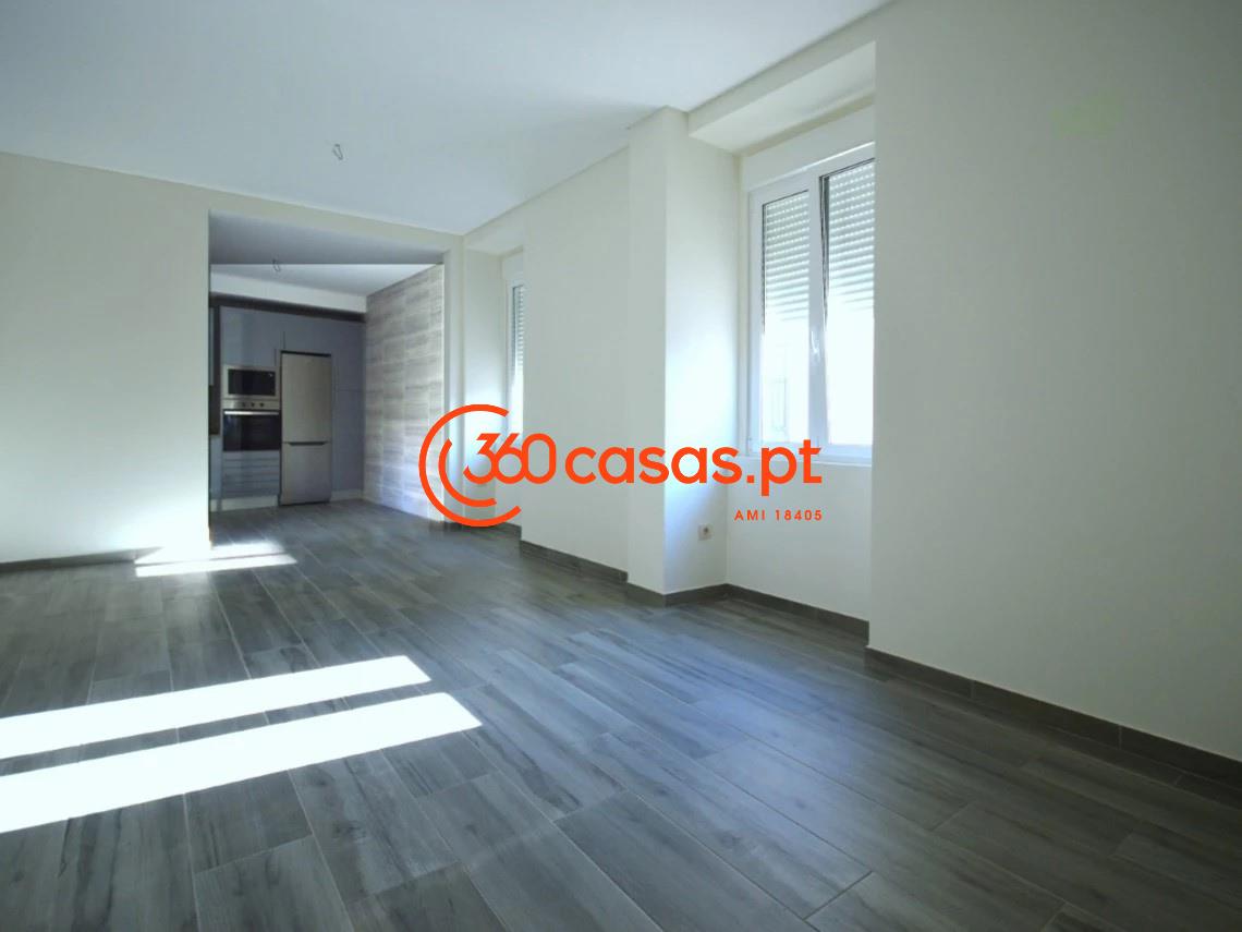 Typisches Algarvian House T2+1 Komplett renoviert in Faro