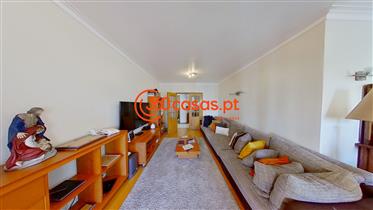 3 bedroom apartment with storage room and elevator in Faro