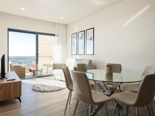 Moderno apartamento de 1 dormitorio con impresionantes vistas al mar y al puerto deportivo de Albufe