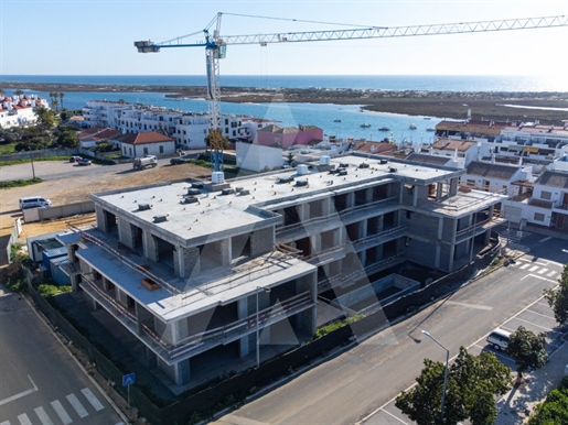 Apartamento T2 com piscina, próximo do mar, em Cabanas de Tavira, Algarve