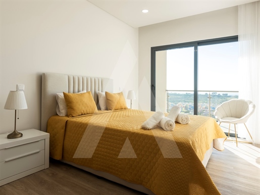 Exclusivo y moderno apartamento con vistas al mar y al puerto deportivo de Albufeira