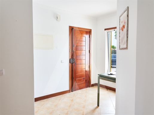 2 bedroom apartment on the ground floor with Spacious Terrace and Communal Pool in Quiet area