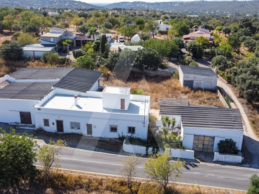 Mixed land with house to recover in Santa Barbara de Nexe