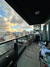 In the most sought-after tower on Compert Street, Tel Aviv