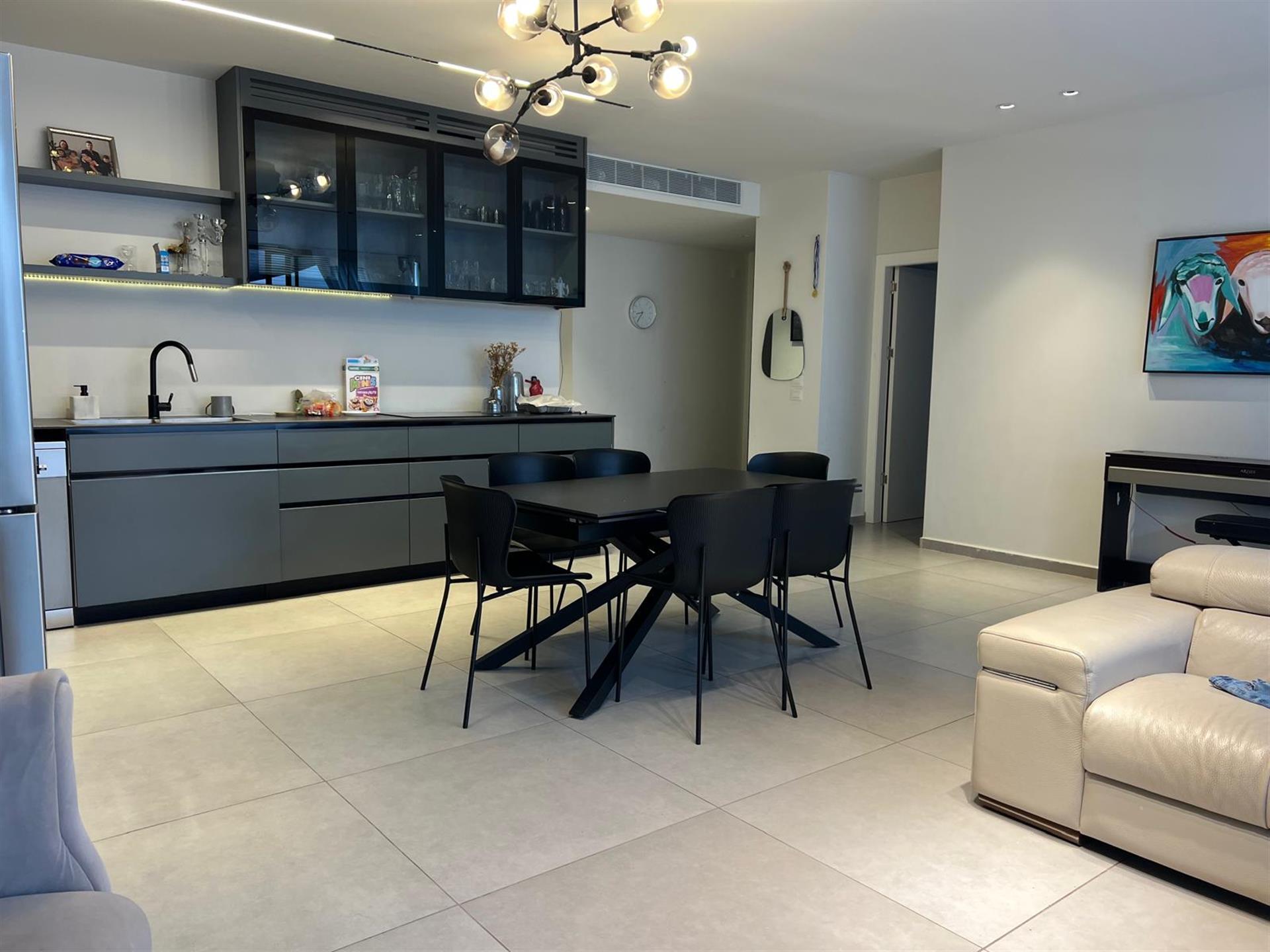 A huge unique private house for sale in Givat Shmuel