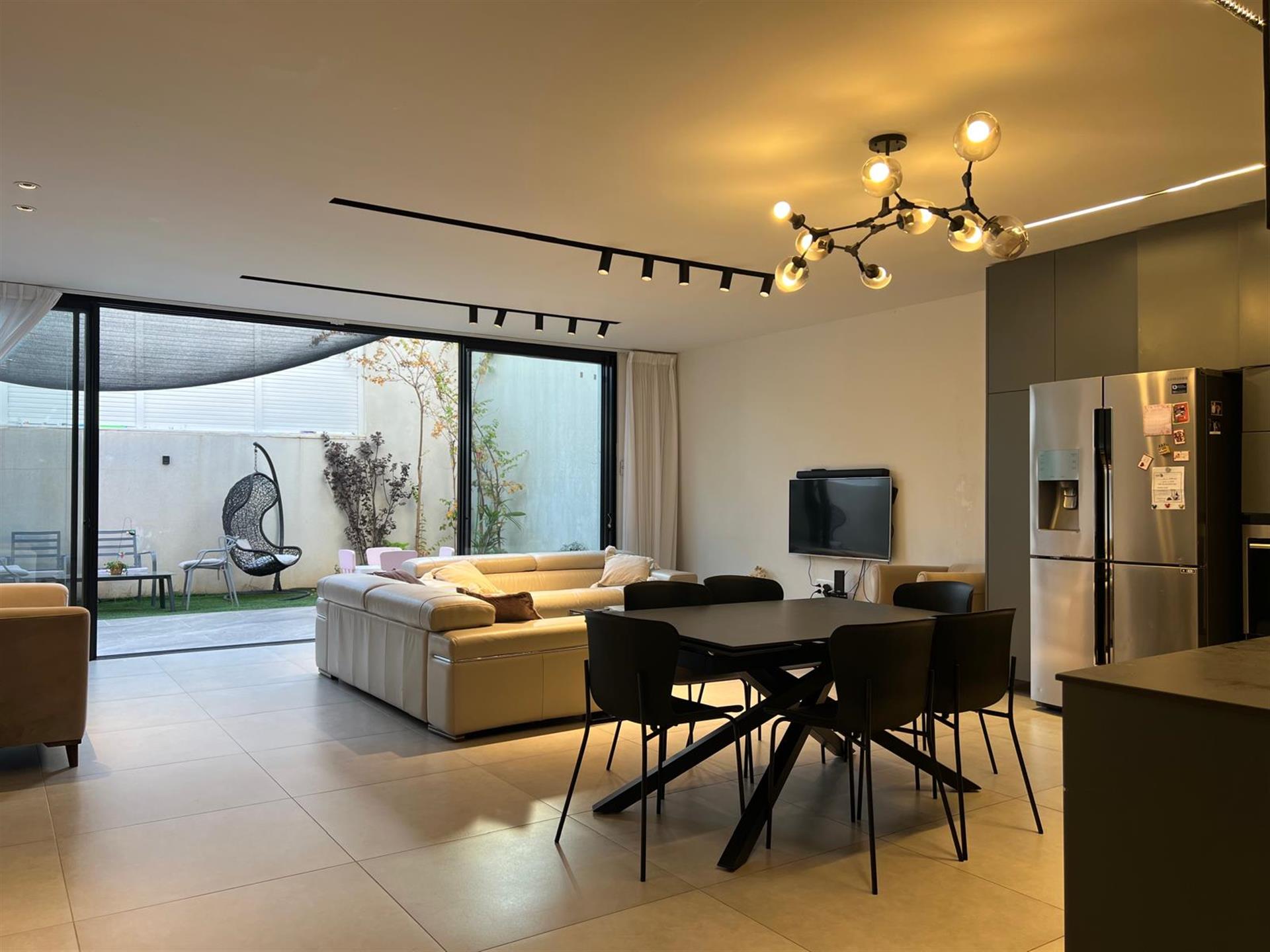 A huge unique private house for sale in Givat Shmuel