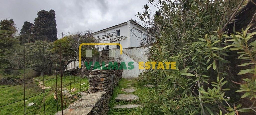 (For Sale) Residential Detached house || Cyclades/Andros Chora - 158 Sq.m, 5 Bedrooms, 170.000€
