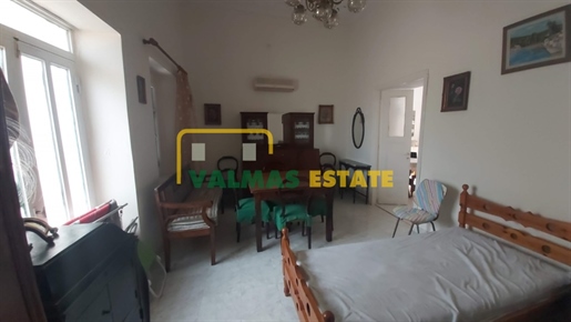 (Продава се) Жилищен имот Самостоятелна къща || Циклади/Андрос Хора - 119 кв.м, 2 Спални, 120.000€