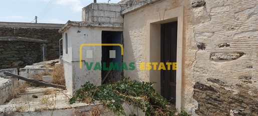 (For Sale) Residential Detached house || Cyclades/Andros-Korthio - 142 Sq.m, 98.000€