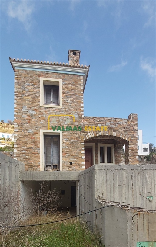 (Te koop) Huis Maisonnette || Cycladen/Andros Chora - 143 m², 1 slaapkamers, 215.000€