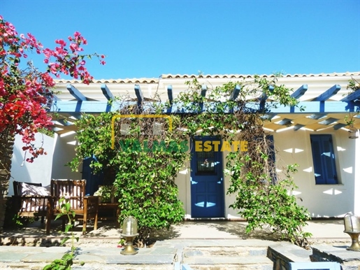 (For Sale) Residential Detached house || Cyclades/Andros-Hydrousa - 42 Sq.m, 2 Bedrooms, 275.000€