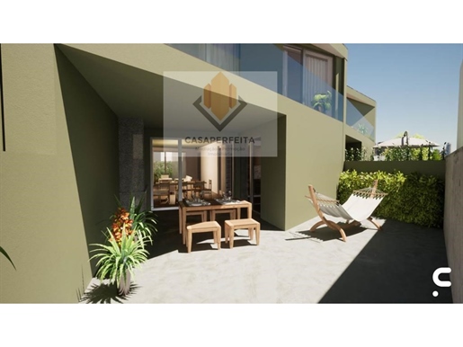 V4 Villa of 3 fronts in deluxe condominium with Pool and Gardens - Praia de Salgueiros