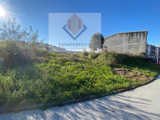 Field with project approved construction 6 apartments - Nogueira de Regedoura