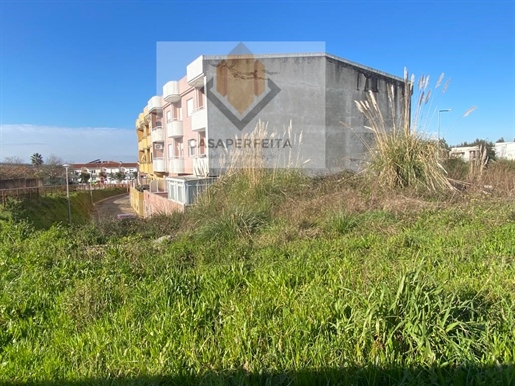 Field with project approved construction 6 apartments - Nogueira de Regedoura