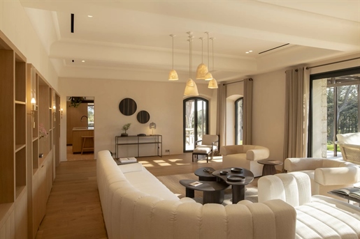 Luxurious Renovated Provençal Villa