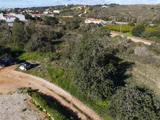 Mixed Land with ruin in Fontainhas, Albufeira