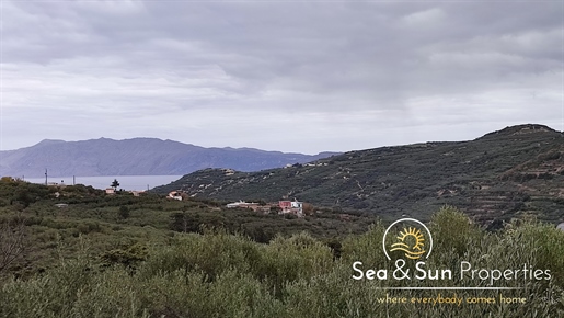 Un terrain incroyable avec vue et oliviers à Kissamos, Merada